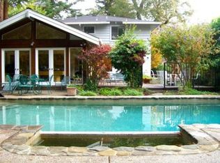 119 Scenic Dr, Redwood City, CA 94062