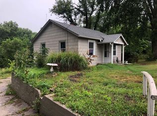 820 S Elizabeth St, Independence, MO 64056