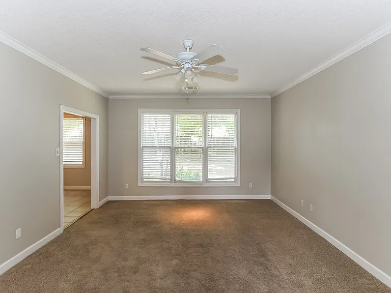 8895 Linell Cv — Photo 3