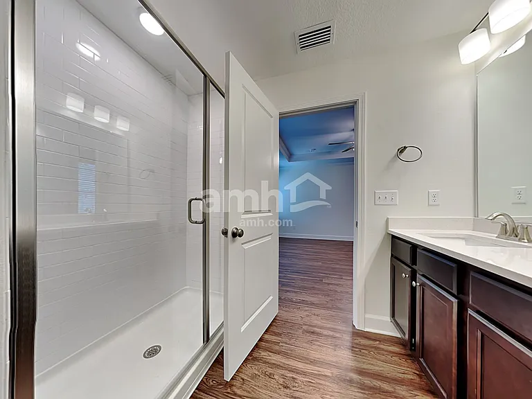 12259 Sapp Rd — Photo 17
