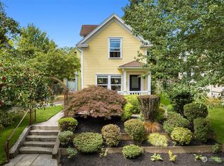 929 24th Ave, Seattle, WA 98122