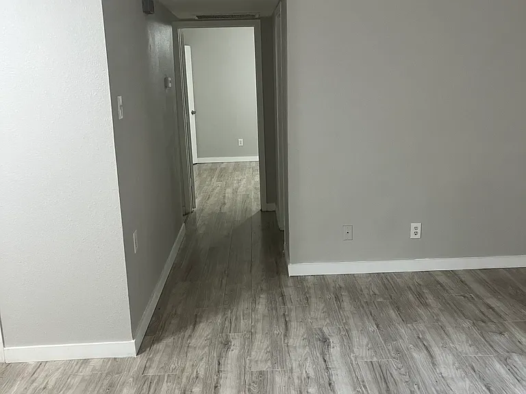4429 Bowser Ave #105 — Photo 18