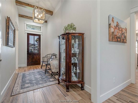 4th image of 3216 Glencairn Ct