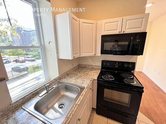 5th image of 528 S 55th St Floor 2