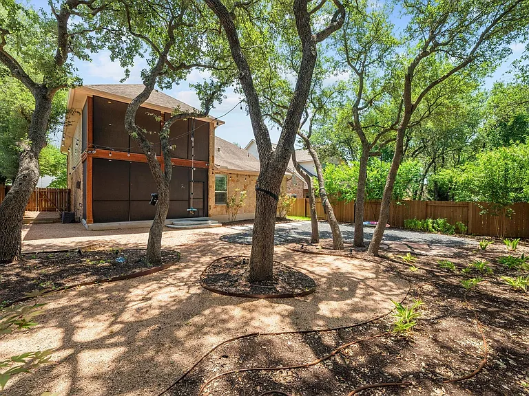 10820 Sky Rock Dr — Photo 22