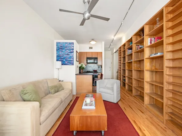 99 Bank Street image 3 of 5