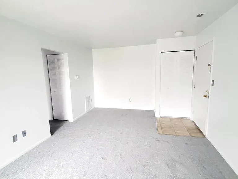 Sugarbush Apartments — Photo 91