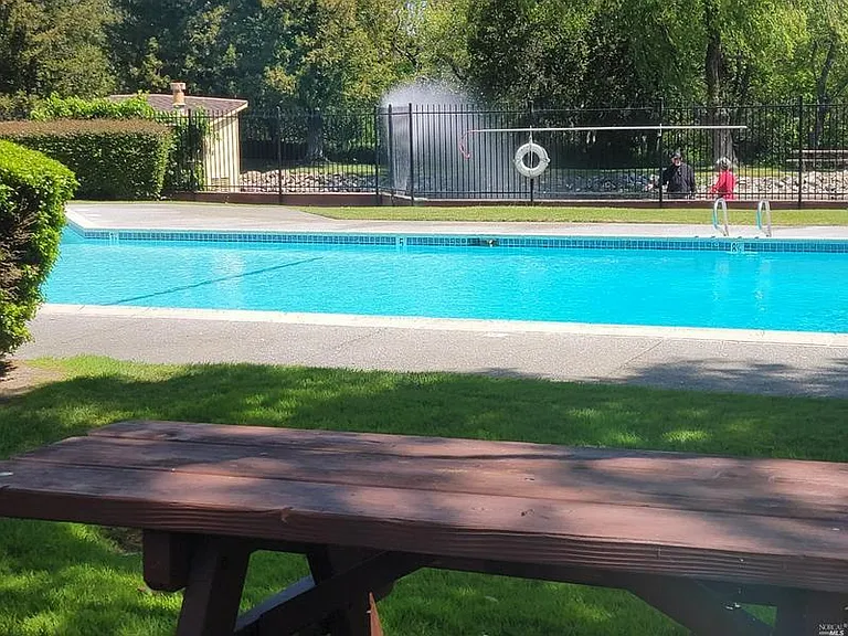 3004 Lago Vista Way — Photo 18