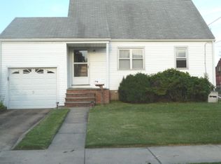 11 Monroe Ave, Bellmawr, NJ 08031