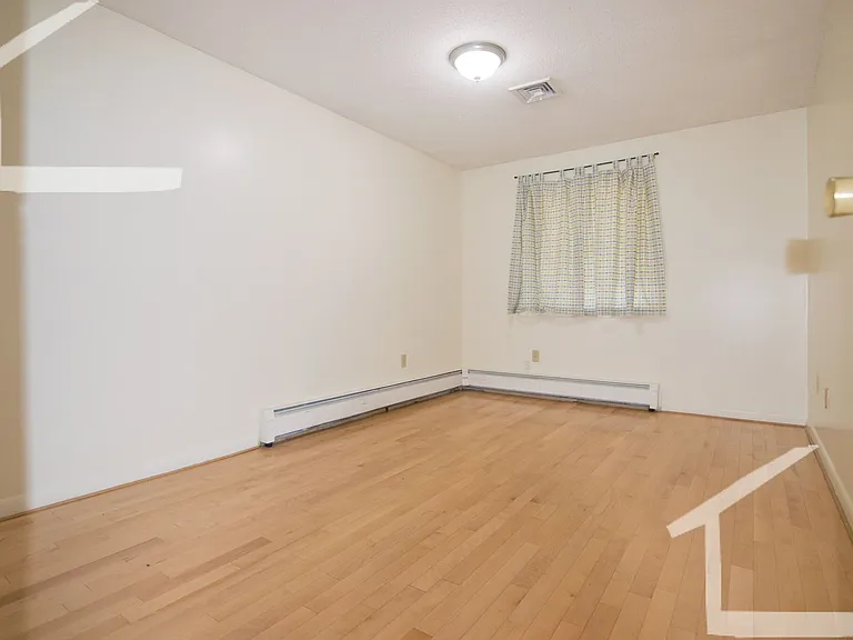 149 Thorndike St #4 — Photo 15
