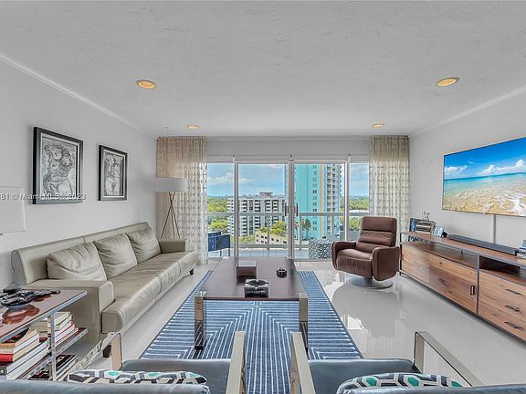 4th image of 2451 Brickell Ave APT 14L