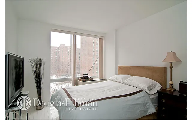 Rented by Douglas Elliman | media 9