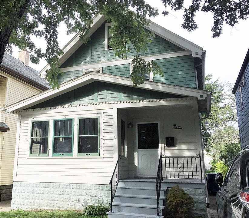 1st image of 97 Tyler St