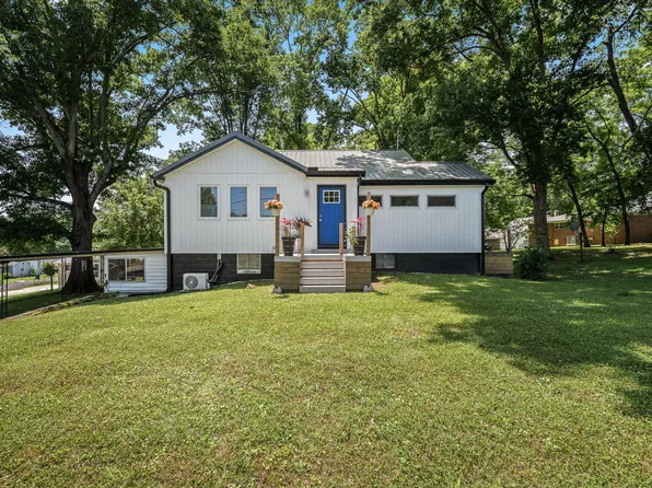 715 Cleveland St, Pulaski, TN 38478