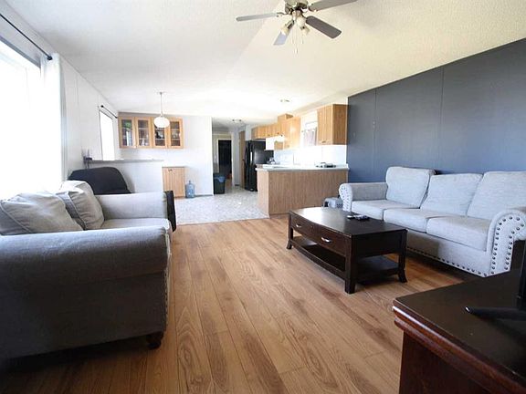 3rd image of 9900 W 108th St