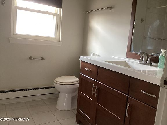 5th image of 644 Plymouth Drive #B