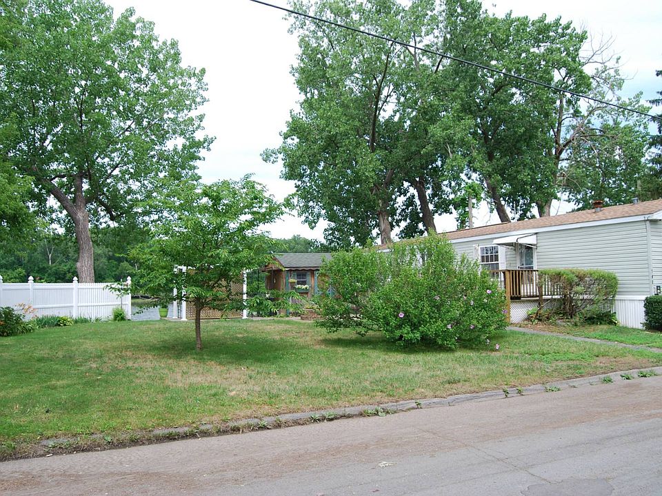 1st image of 701-713 1st Ave