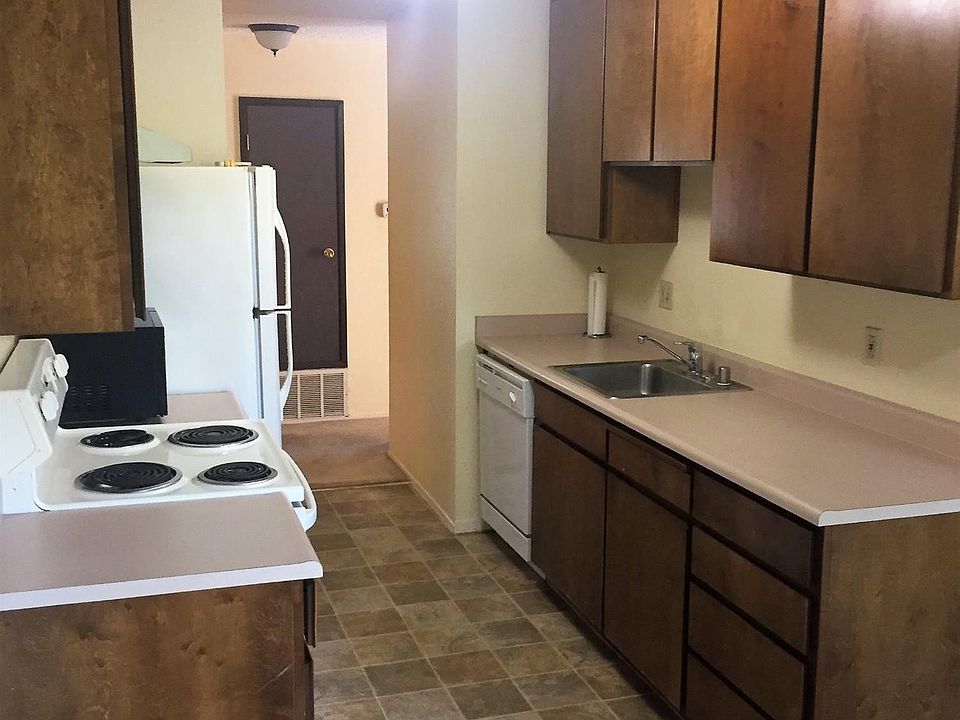 2nd image of 3591 Quail Lakes Dr APT 38