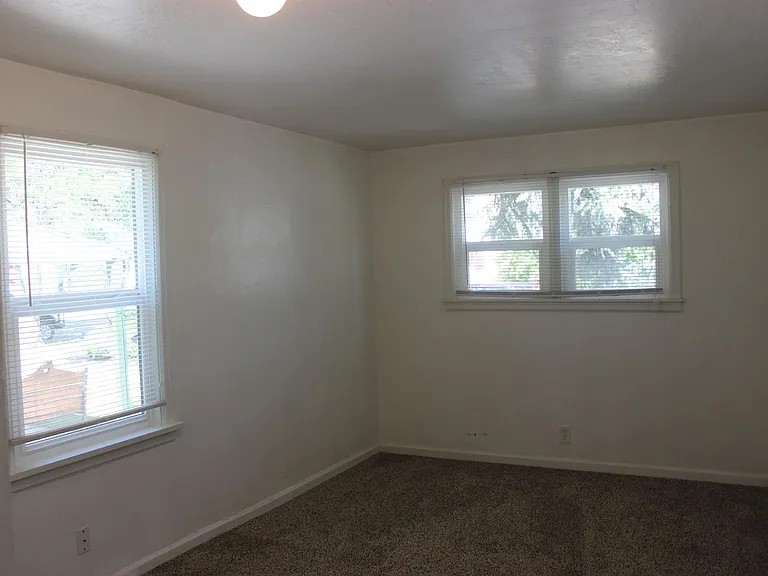 120 S 3rd St — Photo 5