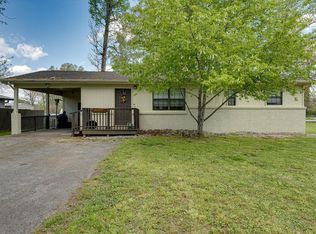 367 Fernwood Dr, Rossville, GA 30741
