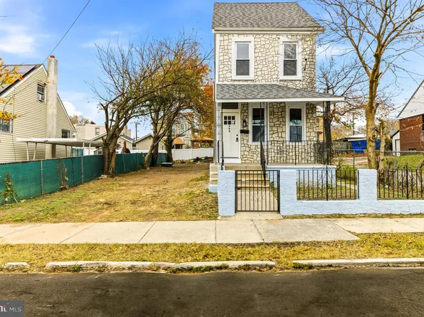 908 N 24th St, Camden, NJ 08105