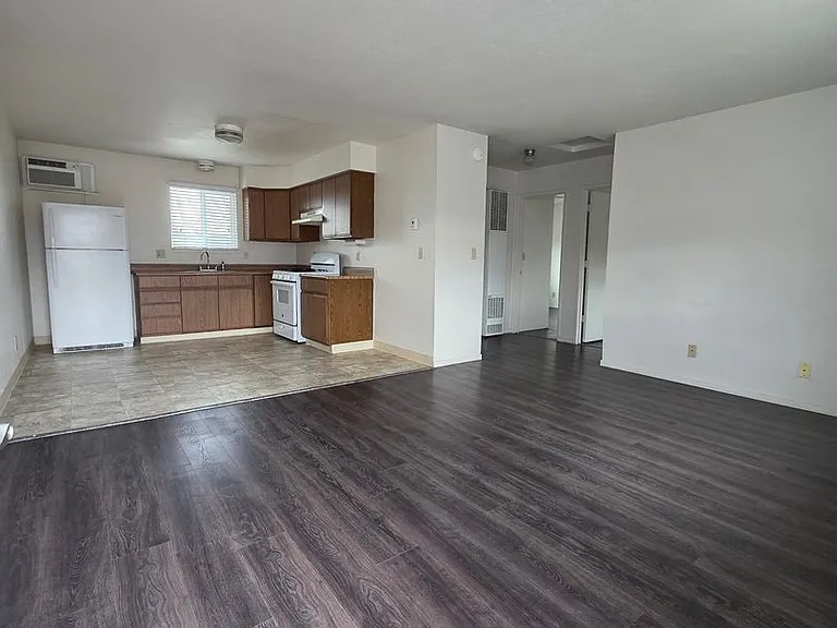 510 E 1st St, Hawthorne, NV 89415 — Photo 29