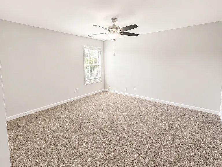14 Marquis Dr — Photo 9