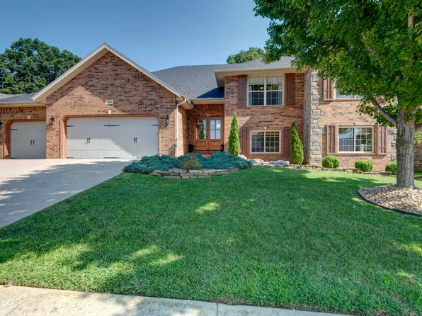 853 E Country Ridge Street, Nixa, MO 65714