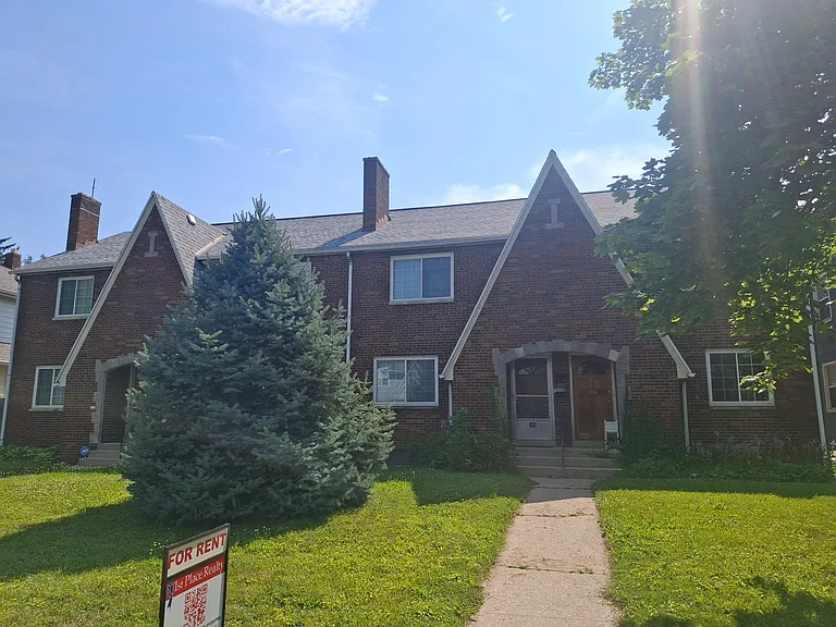 108 N Huron Ave — Photo 1