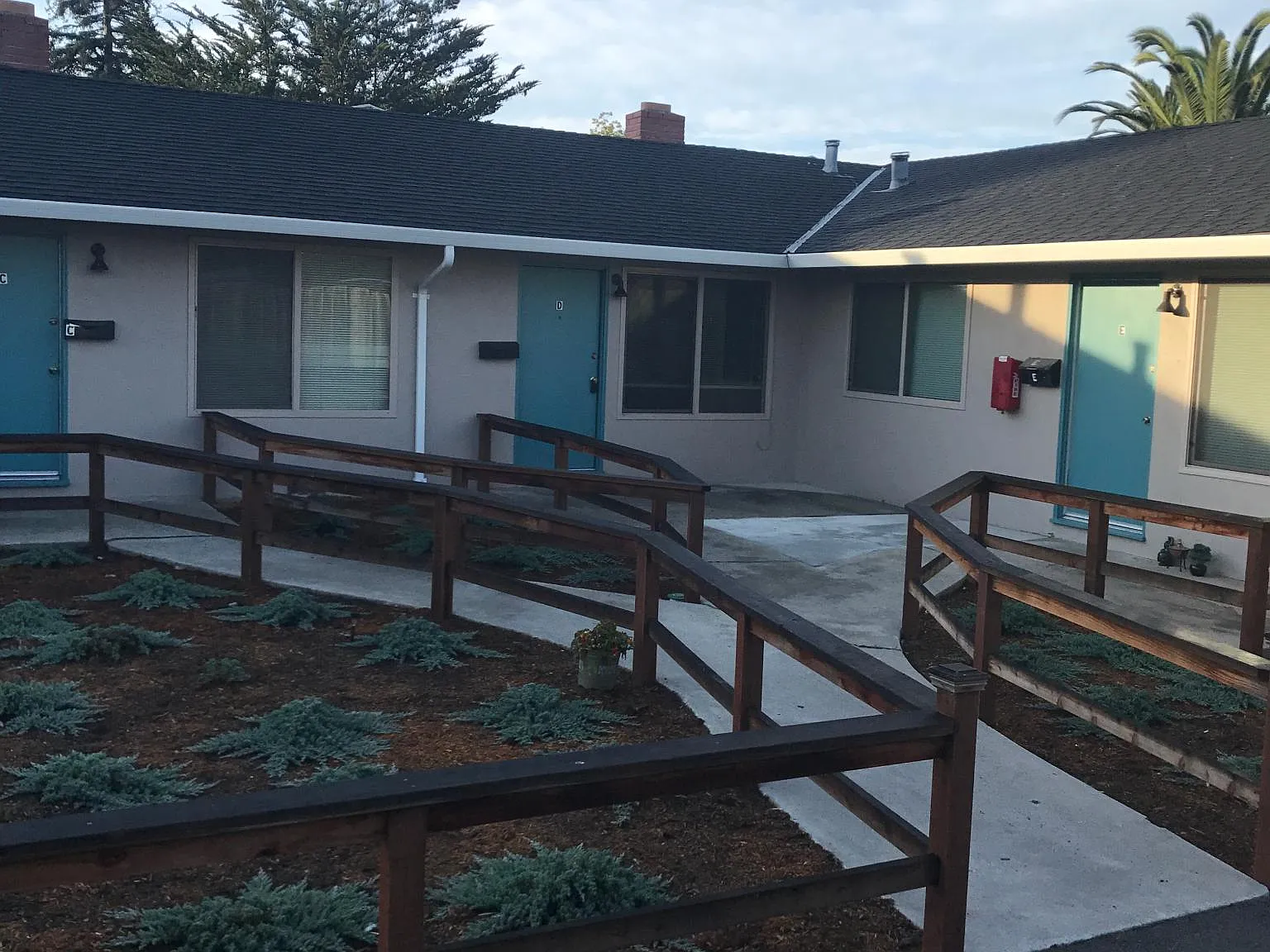 2 bed, 680 sqft, $3,295 — Photo 1