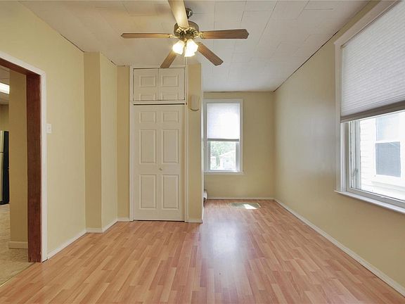 3rd image of 5127 Cologne Ave