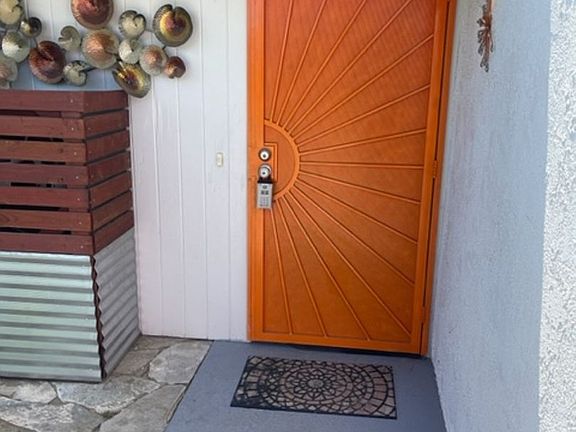 3rd image of 555 El Placer Rd APT 1