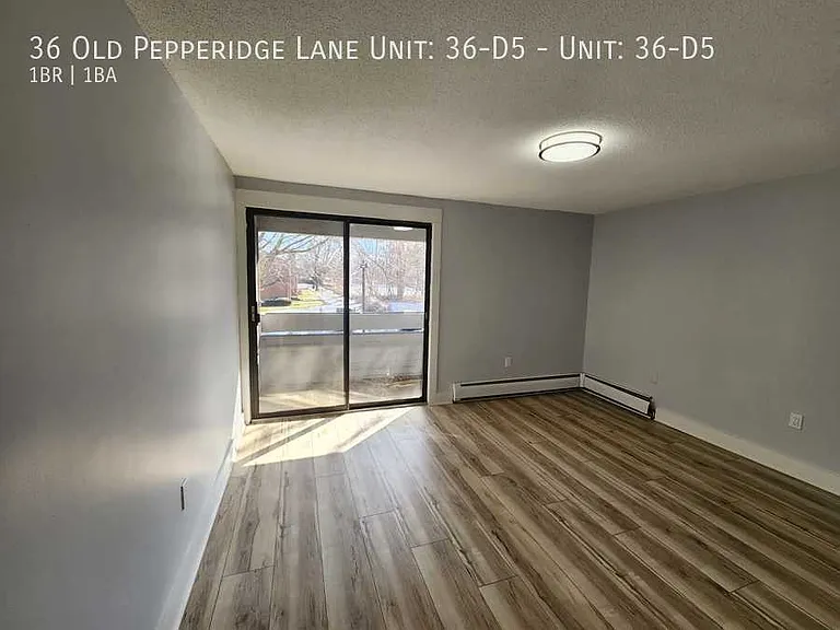36 Old Pepperidge Ln #D5 — Photo 6