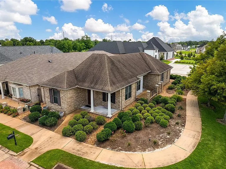 4717 Wilton Pl — Photo 3