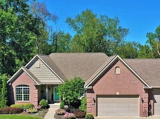 541 Chart Rd, Cuyahoga Falls, OH 44223