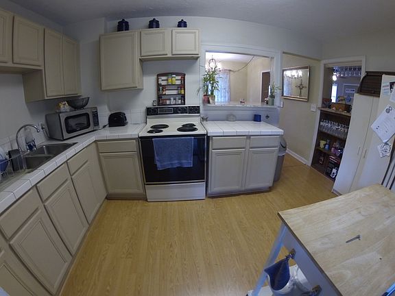 3rd image of 10910 N Edison Ave