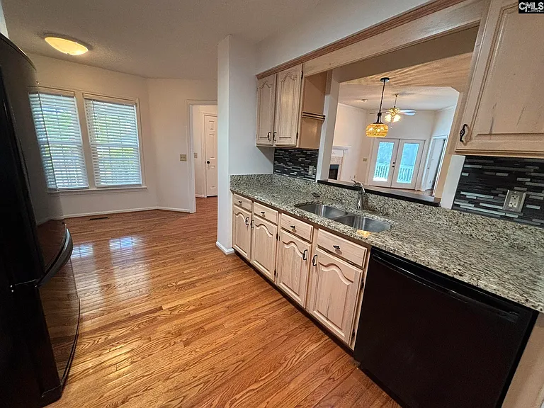 221 Timberlake Dr — Photo 6