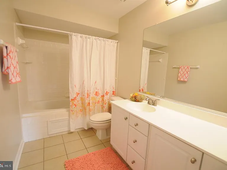 12205 Fairfield House Dr #611B — Photo 11