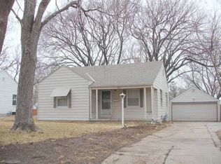921 S Rutan Ave, Wichita, KS 67218