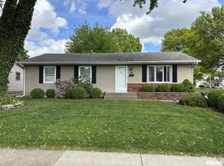 84 Locksley Ln, Springfield, IL 62704