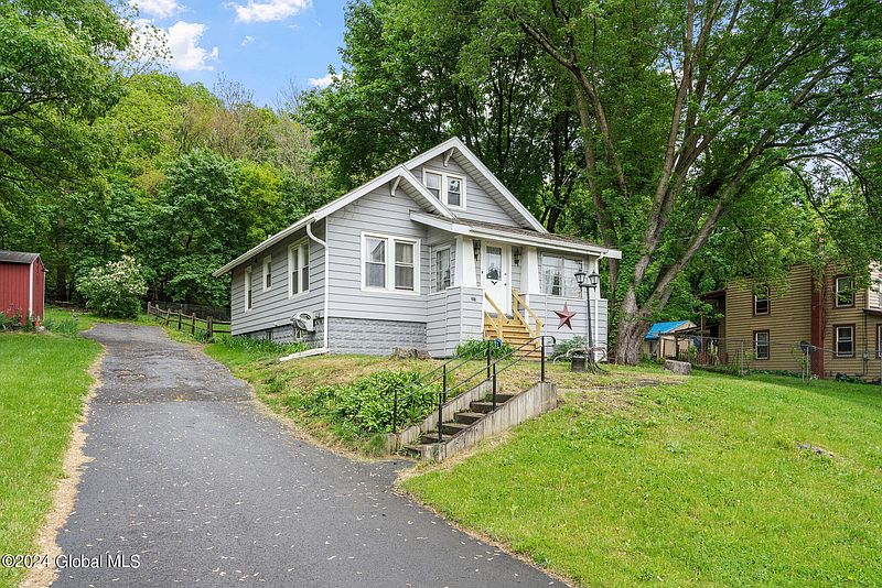 3rd image of 377 South Street