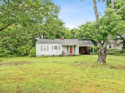2711 Nelson Farm Rd, Greensboro, NC, 27406