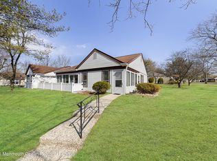 870B Liverpool Cir, Manchester Township, NJ 08759