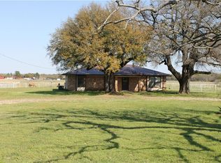 710 Springfield Rd, Springtown, TX 76082