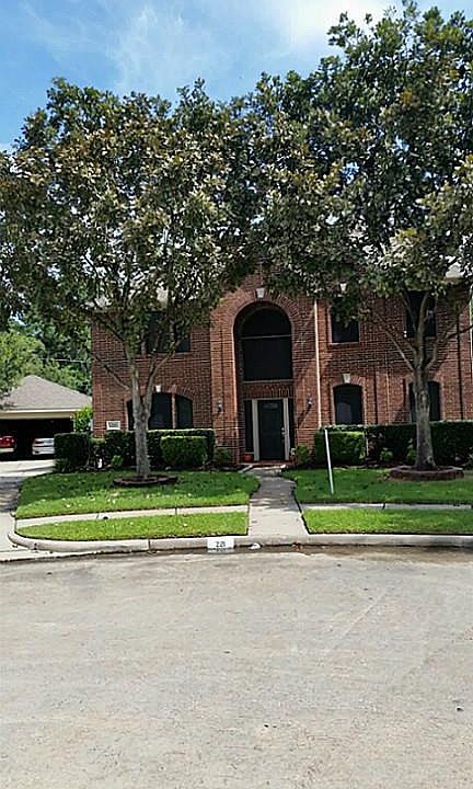 1st image of 221 Rustic Oaks Dr