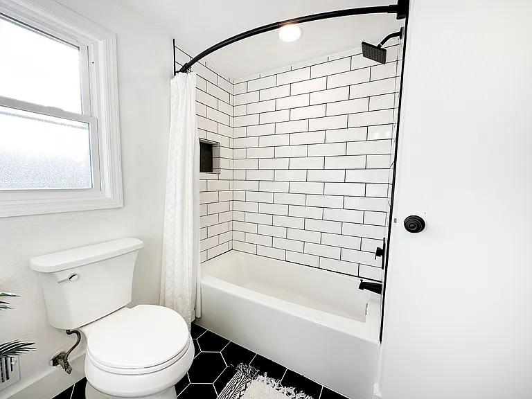 13 Hodel St — Photo 11