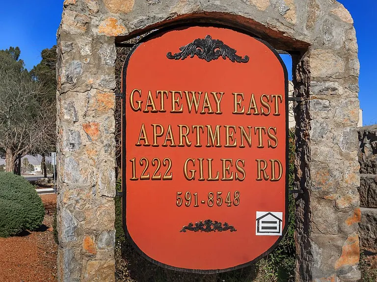 Gateway East Apartments — Photo 13