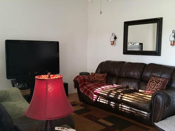 4th image of 429 Eppinger Dr