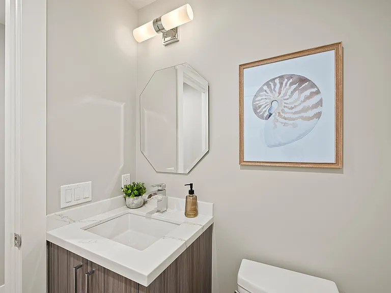 33903 Robles Dr — Photo 18