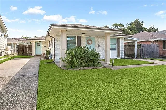 2 bed, 1.0 bath, 700 sqft, $1,750 — Photo 2
